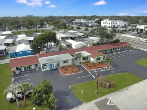 Palm Cove Motel  - Image 4