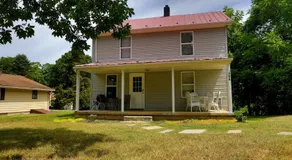 Harpers Ferry Hilltop Retreat Rustic Charm - Image 4