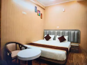 HOTEL O THE PALACE - Image 2