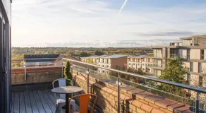 Cotels 7Zero1 Aparthotel Serviced Apartments with Parking & Reception - Image 2