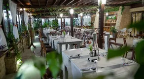 Hotel Secret Garden - Image 4