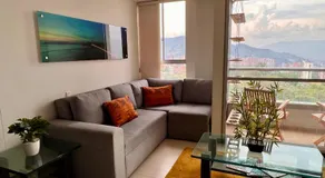 Refugio Natural Medellín, Apartamento Tranquilo con Piscina y Sauna, vista panorámica - Image 2