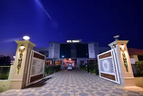 Hotel Trimurti - Image 5