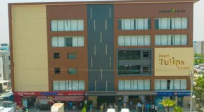 Hotel Tulips Grand - Image 4