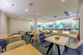 Hanting Hotel Shanghai Railway Station - Image 5
