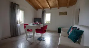 Cattania Suites and Rooms - Image 4