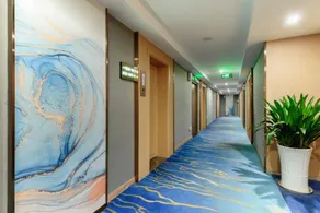 Instant Luxury Hotel - Image 5