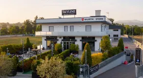 Skyline Rooms & Suites - Image 2