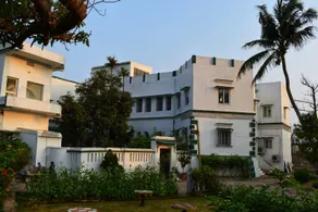 Z Hotel - Image 4