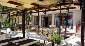 Guest House Ianis Paradise - Image 4