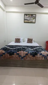 Kartik Homestay with Kitchen at Vrindavan - Image 2