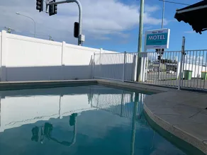 Aqua Blue Motel - Image 3