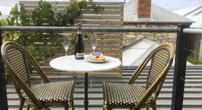 Port Boutique Accommodation - Image 5
