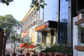 Cosmopolitan Hotel - Image 2