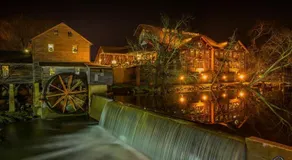 Inviting Retreat W PrivateHot Tub & Arcade - Image 5