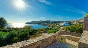 Beachfront Majestic Villa - Image 5