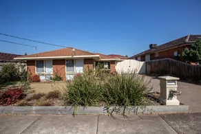 Comfy beautiful 3Beds House in Epping - Image 3