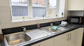 Danebury House sleeps 13 with parking york - Image 5
