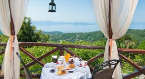 Iliovolo Guesthouse - Image 4