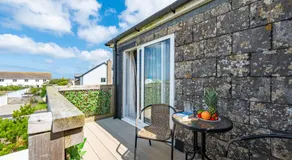 Deerpark, Guest House - Image 3