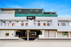Hotel O INDRA KAMAL RESIDENCY INN UP Roadways Bus Stand - Image 2