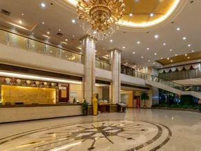Crystal Hotel - Image 5