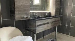 Maison entière 4 lits 8 pl avec jacuzzi proche du safari de Peaugres - Image 2