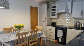 The Townhouse, Derry City Centre. - Image 2