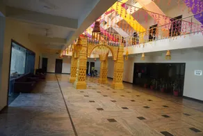 Hotel Shree Dwarkesh Suites & Family Rooms Near Khatu Shyam Temple - Image 4