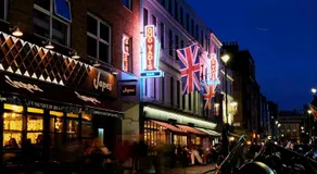 Otherwander Soho Pod Hotel - Image 2