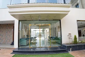 The Royal Velvet Hotel & Resort - Image 4