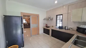 Bliss Homestay Miri - 3 Bedroom Double Storey Corner House with Netflix, Wi-Fi & hot water - Image 4
