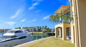 Marina Hotel - Image 5