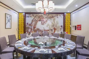 Mei Di Ya Zhong Hua Hotel - Image 5
