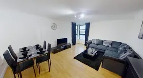 OrangeApartments Riverside Drive,5 Minutes from City Centre - Image 2