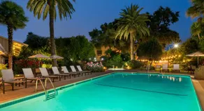 El Pueblo Inn - Image 3