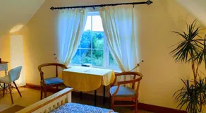 Happy Hill Guesthouse - Image 2