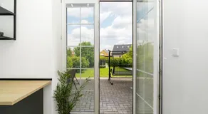 Beautiful Apartments With Parking In a Quiet Location - Image 5