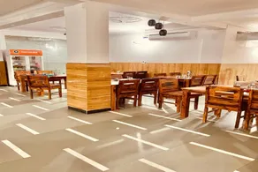 Capital O Kanha Guest House - Image 5