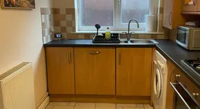 Cozy apartment, sleeps 4 with TV - Image 4