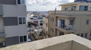 Sunshine apartment with a private roof terrace - Image 5
