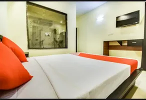 Silver Key Suites - Image 3