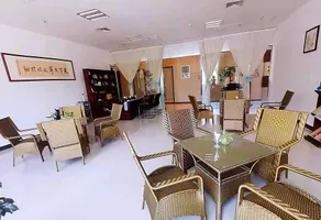 Wending Hotel - Image 2
