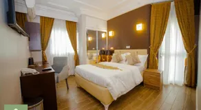 United Hotel - Image 2