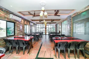 OYO 68808 Hotel Raghav - Image 2