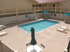 Days Inn by Wyndham Reno - Image 5