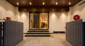 Super Collection O Surajpur Chowk Greater Noida - Image 4
