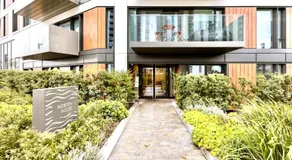 Executive Waterfront Split Penthouse - Image 4