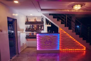 Double M Exquisite Suites and Lounge - Image 5