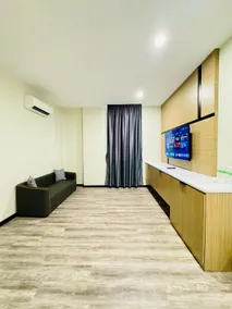 STAR HOTEL - Image 5